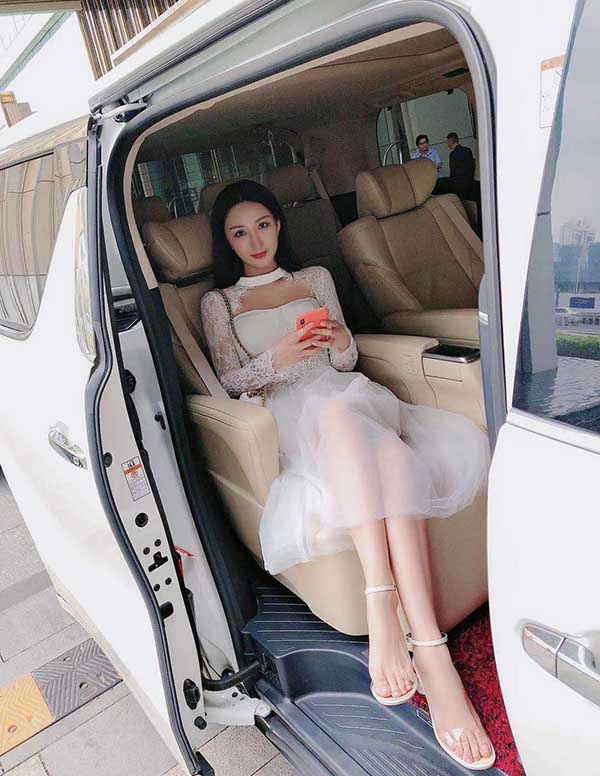 洛杉矶外围女大学生